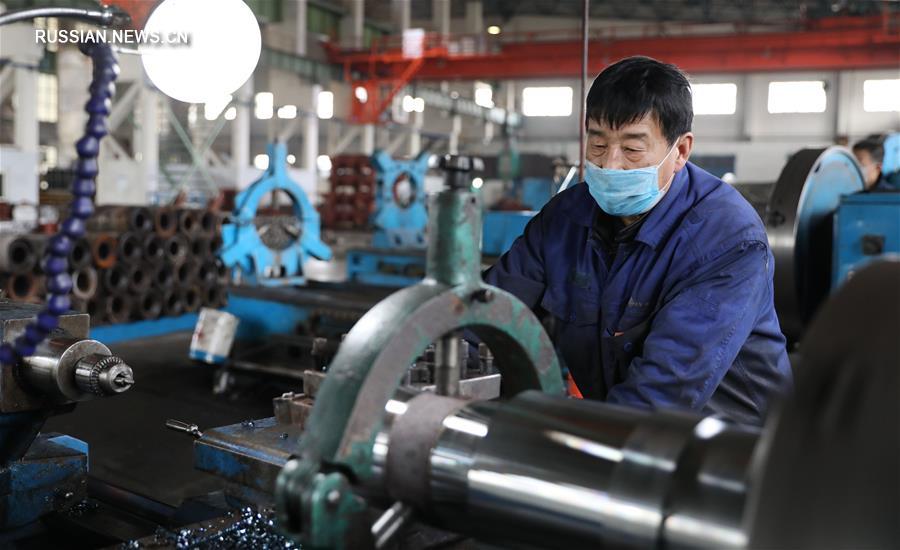 Частные и промышленные предприятия в провинции Ляонин возвращаются к работе 