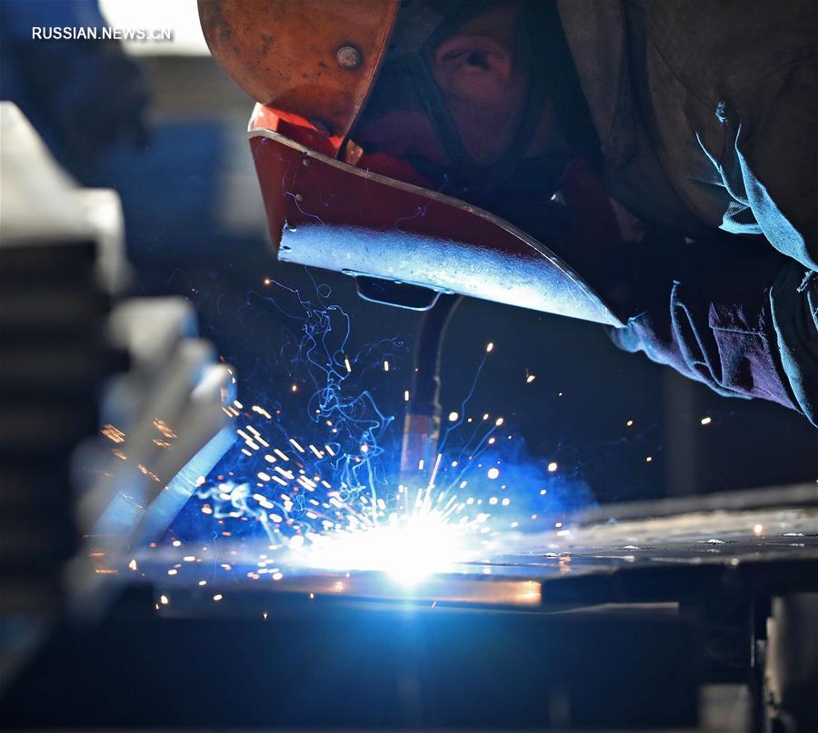 Частные и промышленные предприятия в провинции Ляонин возвращаются к работе 