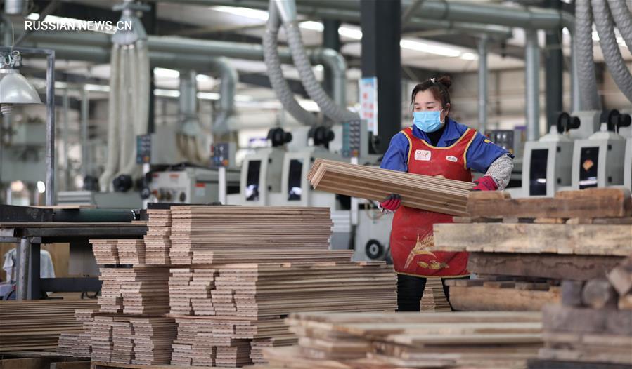 Частные и промышленные предприятия в провинции Ляонин возвращаются к работе 