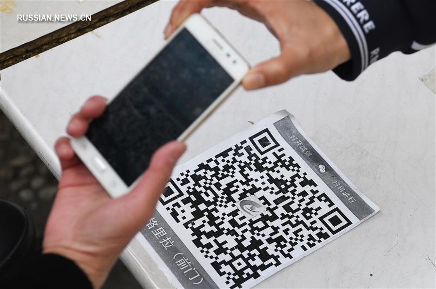 Жизнь в городе Ичан в Хубэе постепенно возвращается в привычное русло