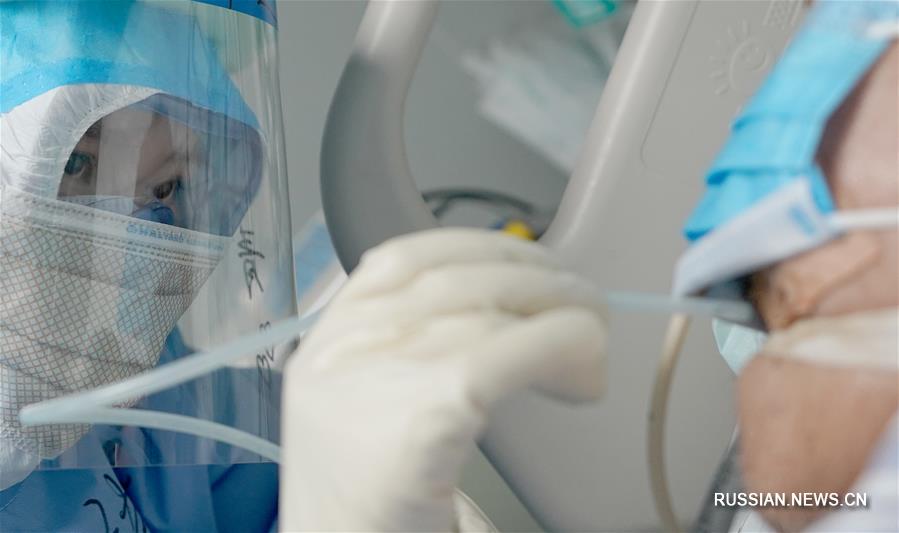 Девушки, рожденные в 80-е и 90-е годы, мужественно борются с коронавирусом