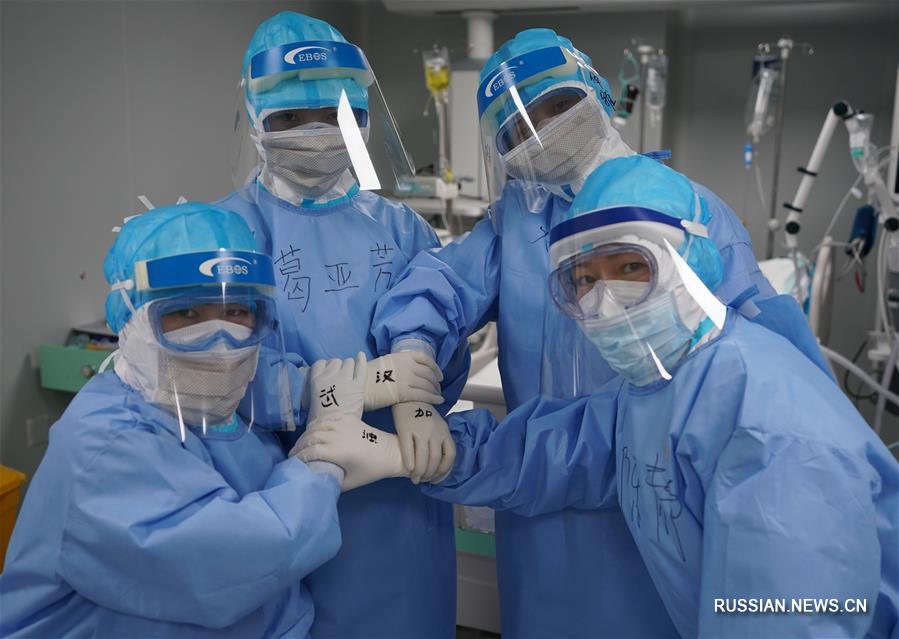 Девушки, рожденные в 80-е и 90-е годы, мужественно борются с коронавирусом