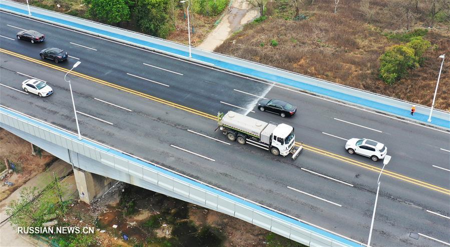 В Ухане постепенно пробуждается жизнь