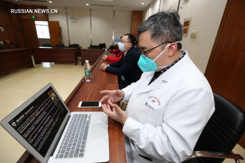 Больница при Уханьском университете поделилась опытом профилактики коронавируса с иностранными медучреждениями