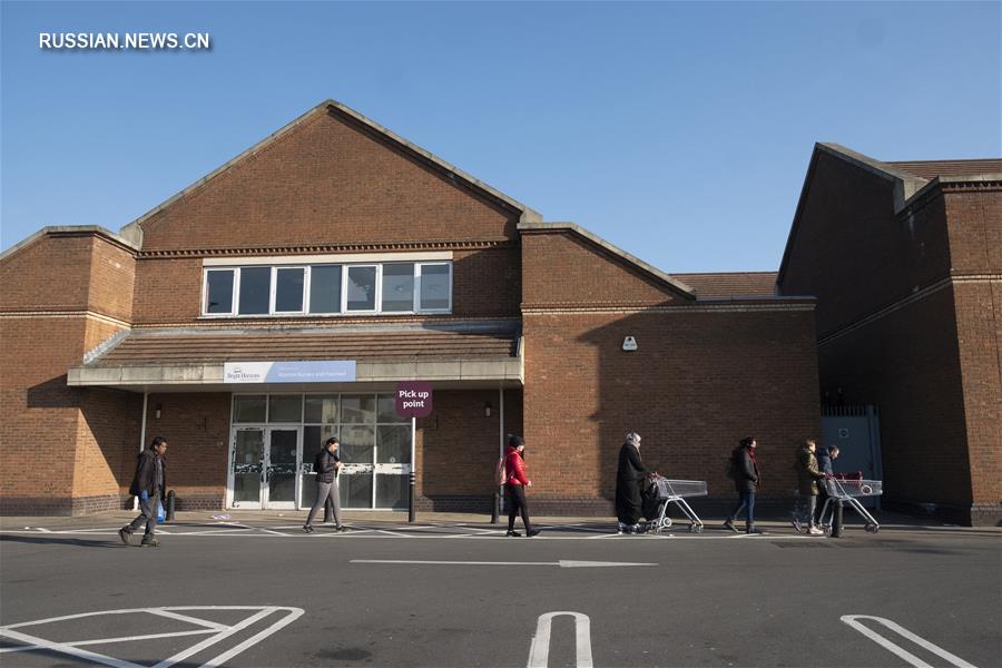 В Великобритании число подтвержденных случаев заражения COVID-19 превысило 10 тысяч