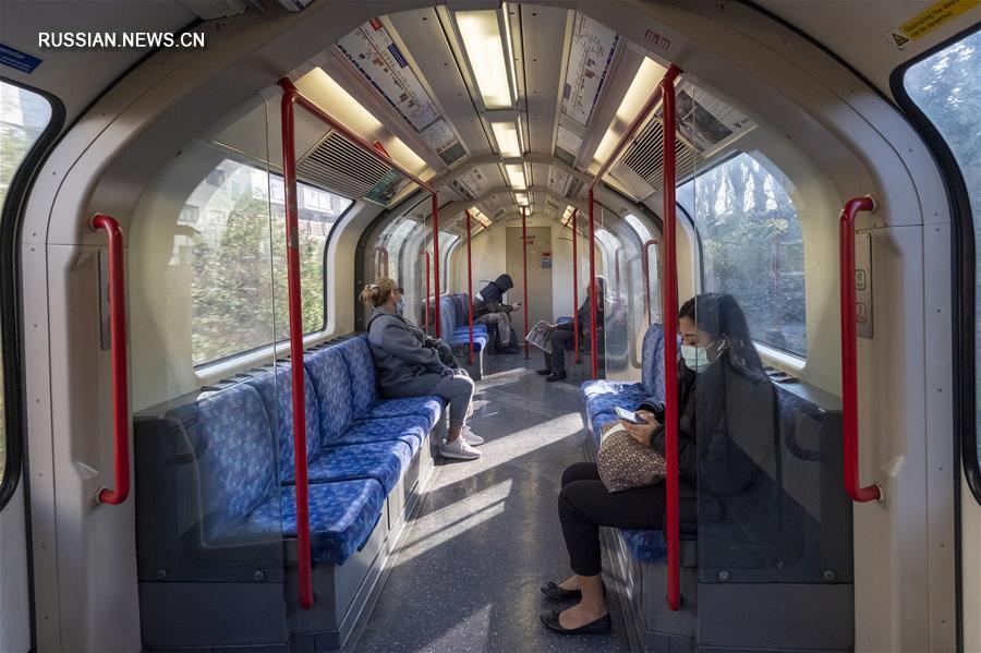 В Великобритании число подтвержденных случаев заражения COVID-19 превысило 10 тысяч