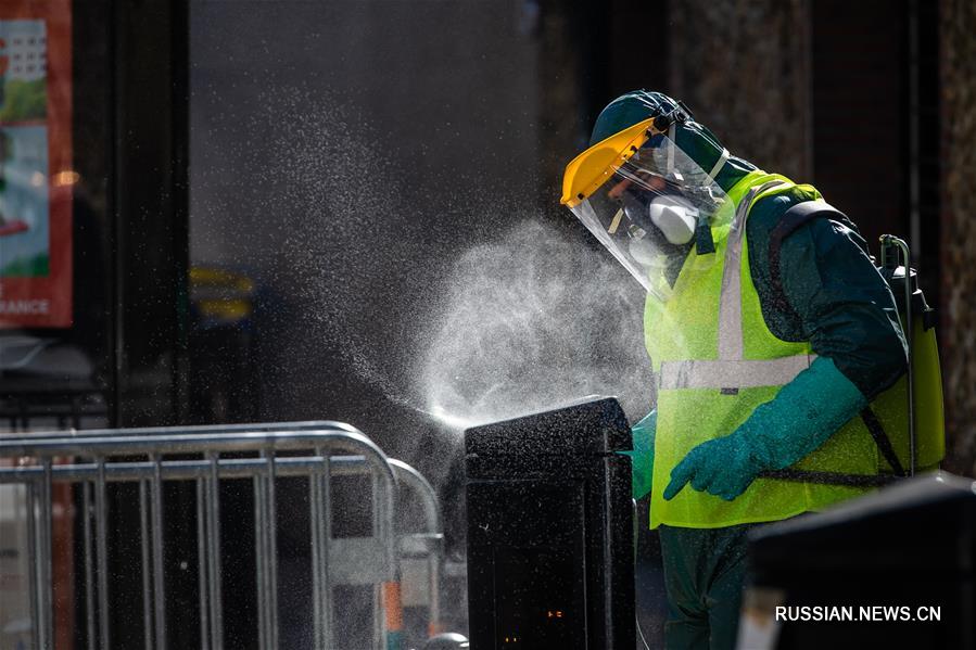 Во Франции проводят дезинфекцию