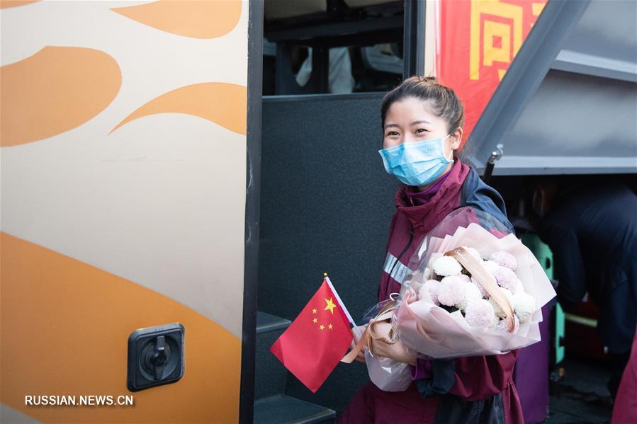 Медбригада для оказания помощи Хубэю из провинции Хунань вернулась домой