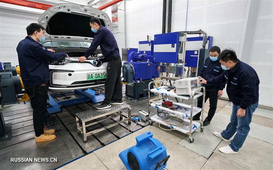 Пекинский производитель "зеленых" автомобилей возобновил работу