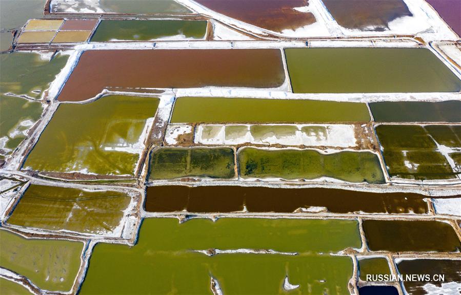 Весенняя палитра соляных озер в Юньчэне