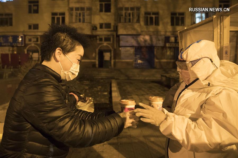 Чайная тетушка из провинции Хэйлунцзян дарит тепло местным жителям