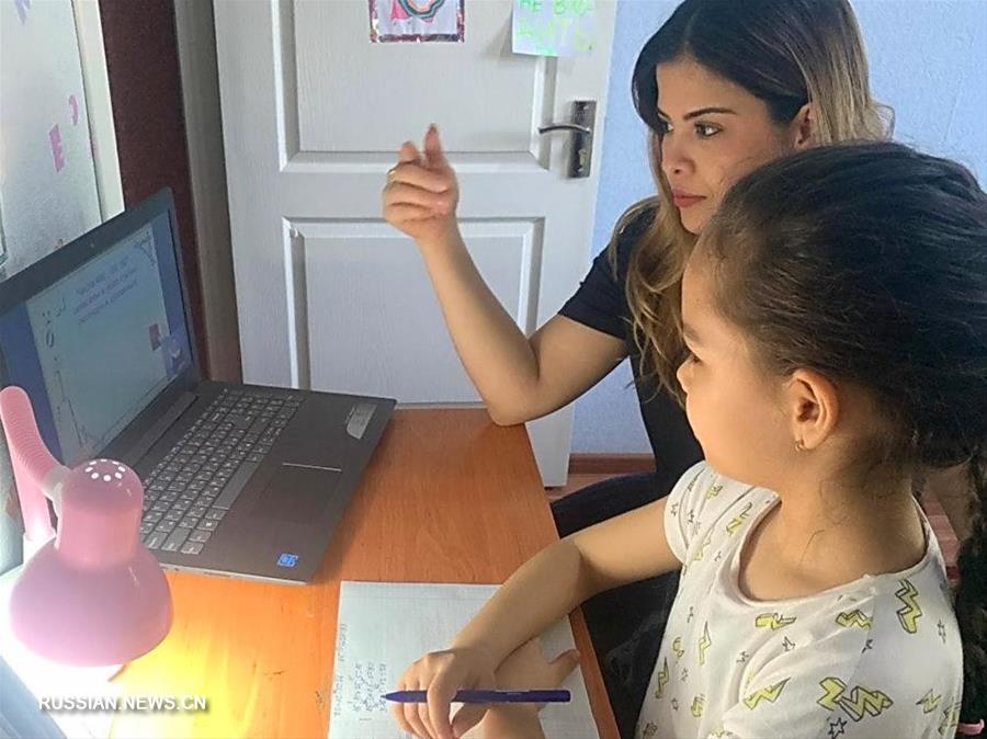 Узбекистан переходит на дистанционное обучение