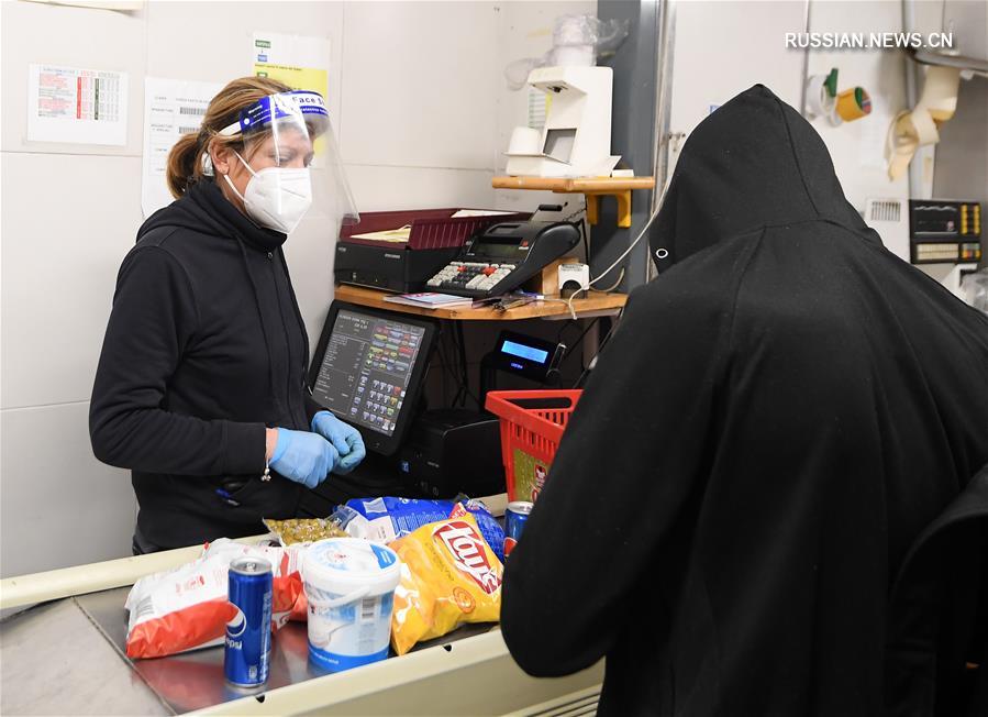 В Италии число находящихся на лечении от COVID-19 пациентов продолжает снижаться