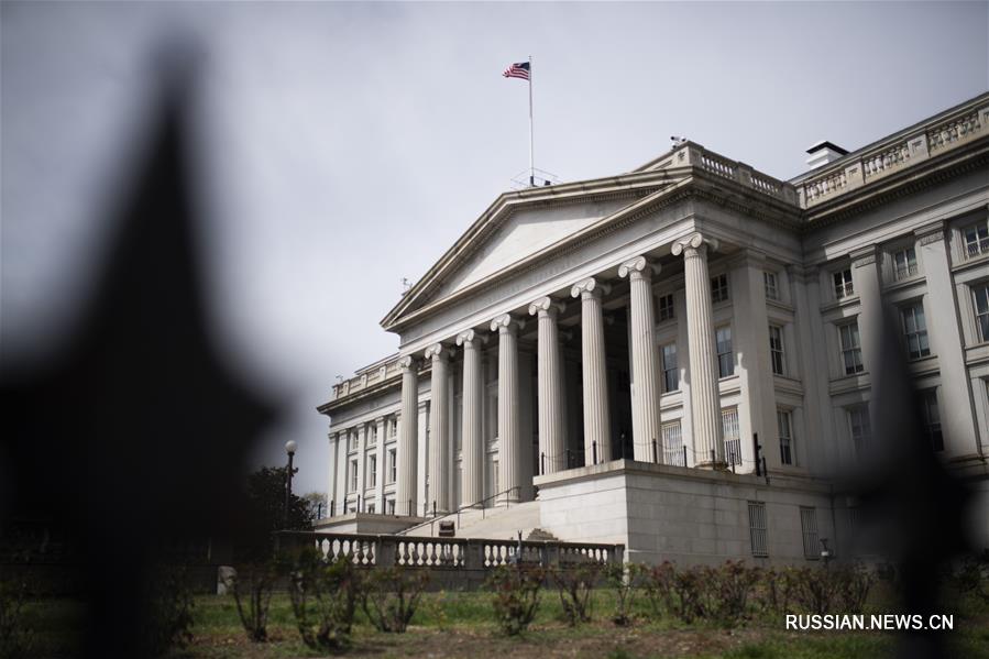 Реальный ВВП США упал на 4,8 проц. в первом квартале 