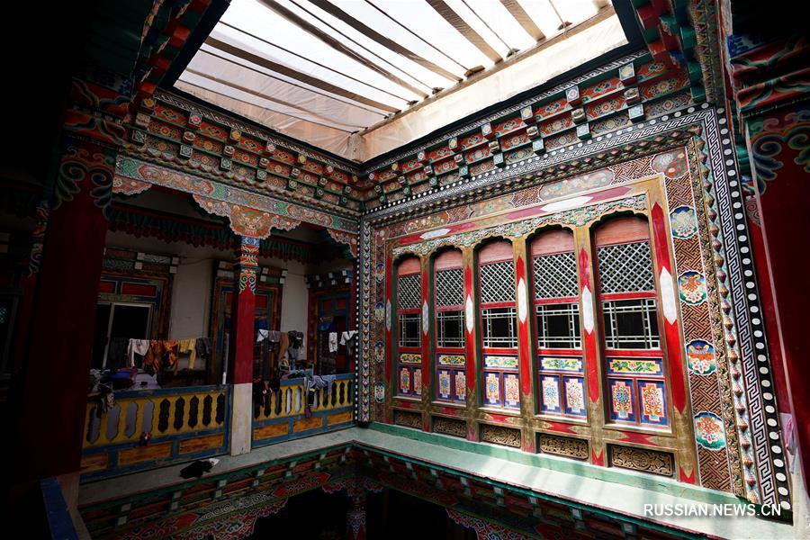 Архитектурное сокровище на берегах реки Нуцзян -- дома донгба