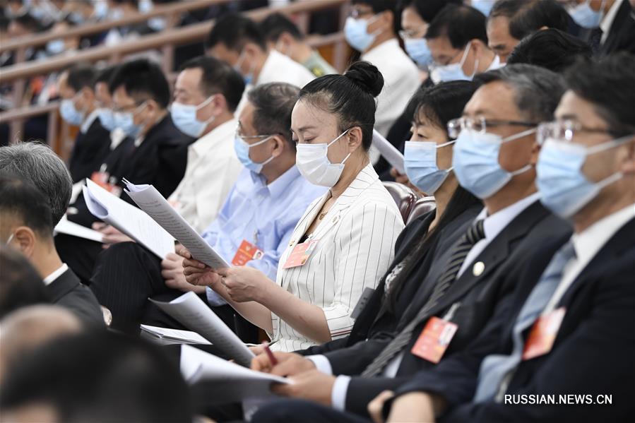 （两会·人大开幕·XHDW）（32）十三届全国人大三次会议在京开幕