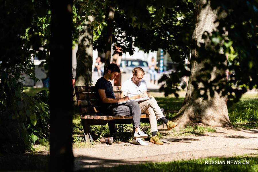 Германия продлевает ограничения социальных контактов до 29 июня