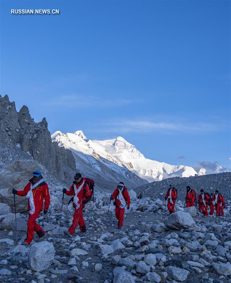 （2020珠峰高程测量）（7）2020珠峰高程测量登山队全体队员安全返回大本营