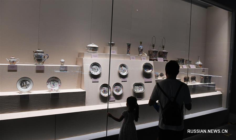 На Хайнане открылась выставка проданных за границу произведений искусства эпохи Цин