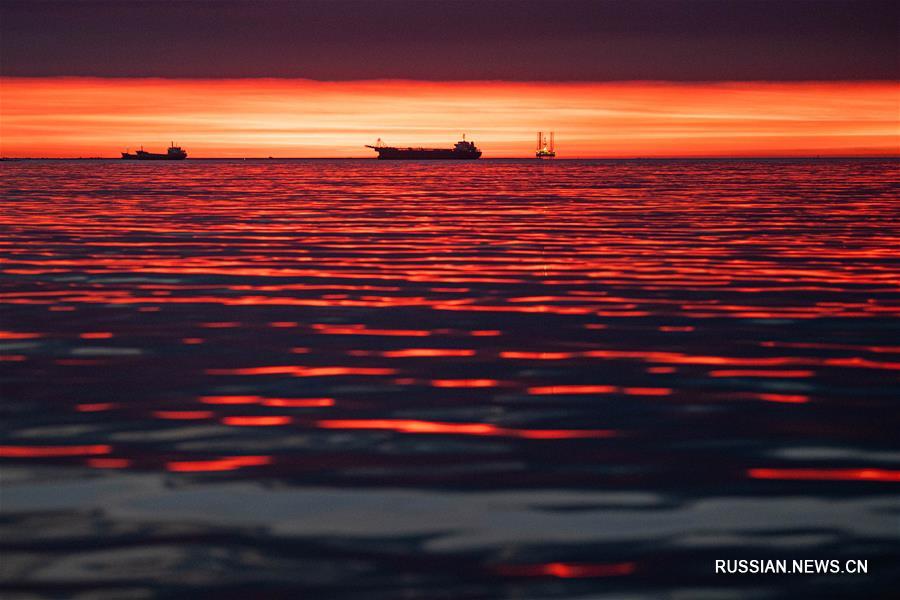 Красочный закат в Хайкоу