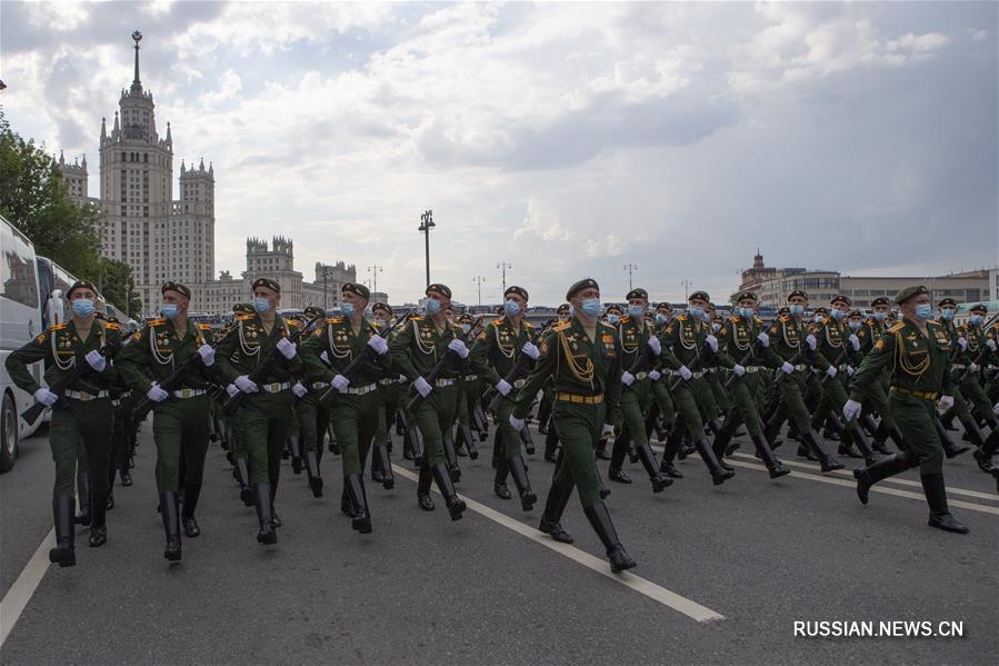 Генеральная репетиция парада в честь 75-летия Победы в Великой Отечественной войне