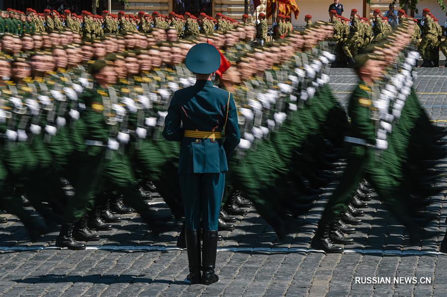 Парад в Москве в честь 75-летия Победы