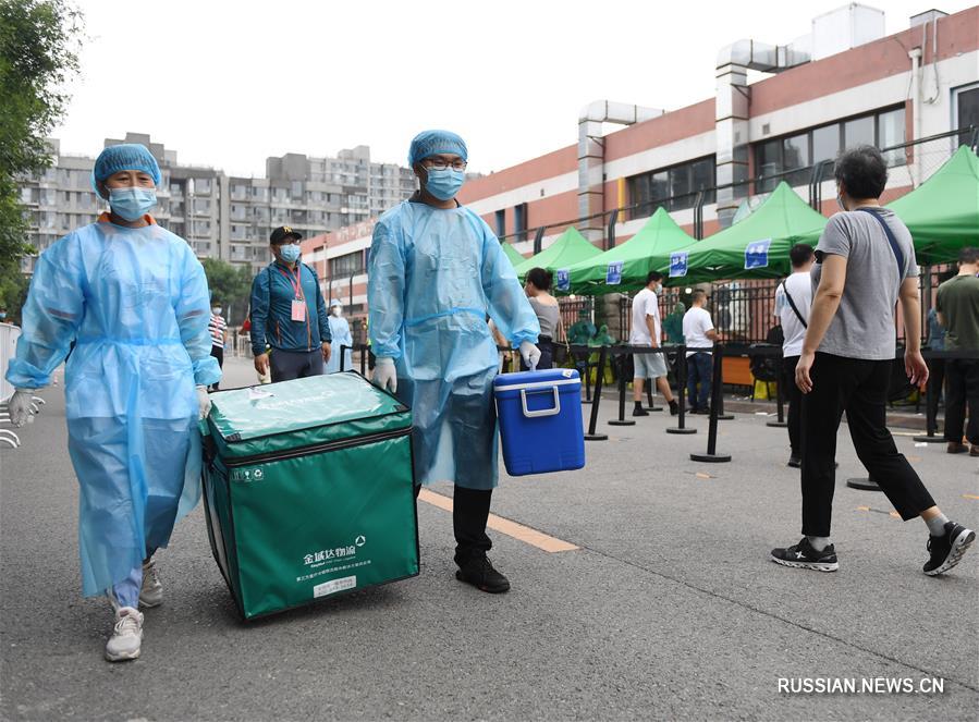 Борьба с эпидемией в Пекине не прекращается и ночью