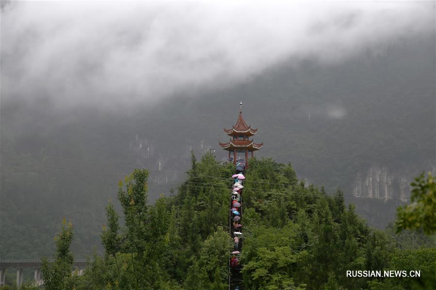 Жители Китая совершили более 48,8 млн туристических поездок внутри страны в период каникул по случаю Праздника Дуаньу