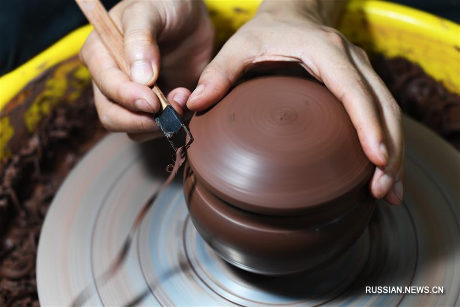 Поселок Аньтао на юго-западе Китая привлекает большое число туристов