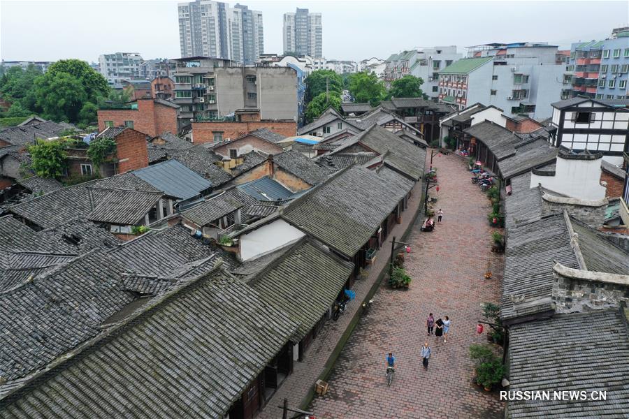 Поселок Аньтао на юго-западе Китая привлекает большое число туристов