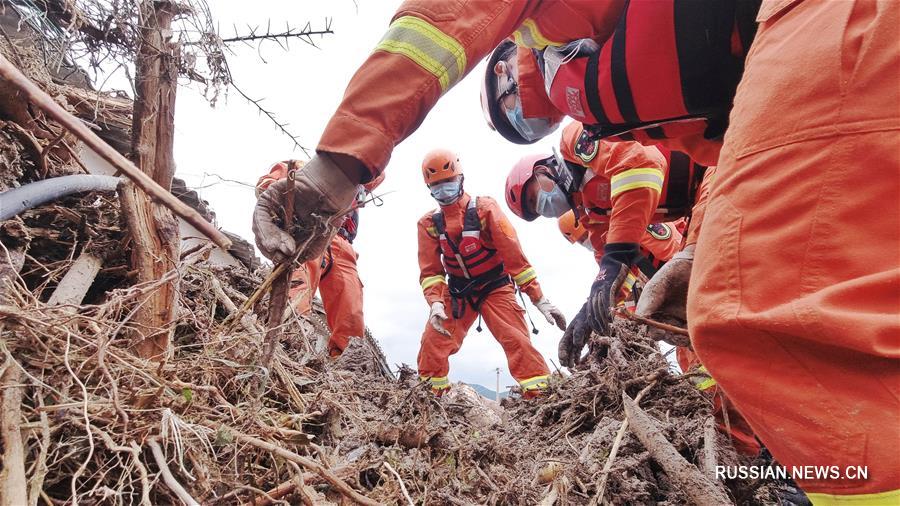 12 человек стали жертвами ливневых дождей на юго-западе Китая