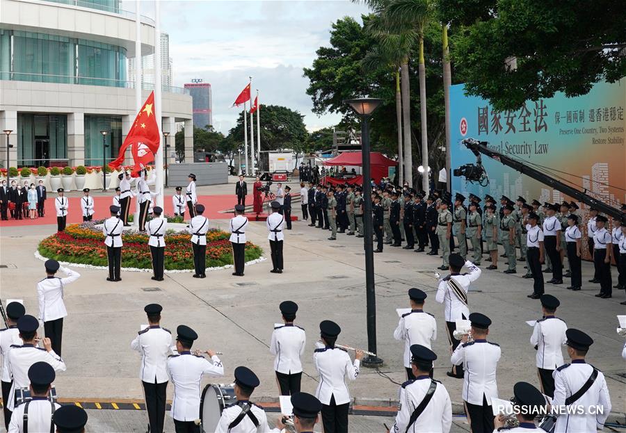 В Сянгане состоялась церемония поднятия государственного флага КНР и флага САР Сянган в честь 23-й годовщины возвращения Сянгана под юрисдикцию Китая