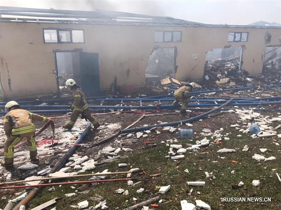 （国际）（4）土耳其一烟花厂仓库发生爆炸近50人受伤