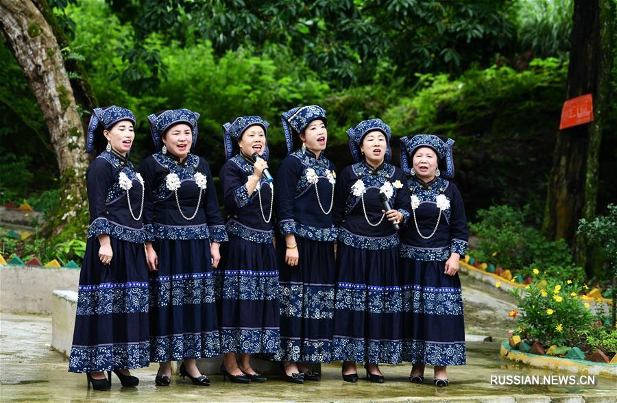 Народные песни о развитии сельских районов пользуются популярностью в уезде Лунли на юго-западе Китая 