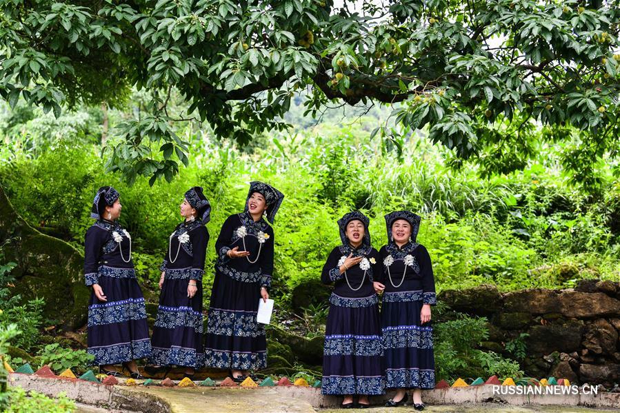 Народные песни о развитии сельских районов пользуются популярностью в уезде Лунли на юго-западе Китая 