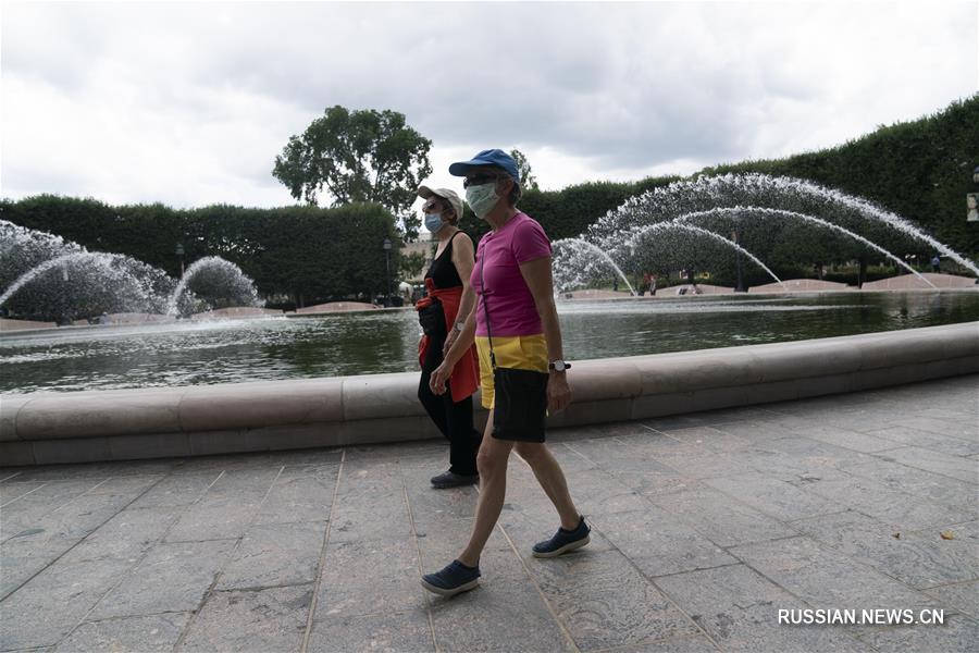 Число случаев заражения коронавирусом в США превысило 3,24 млн