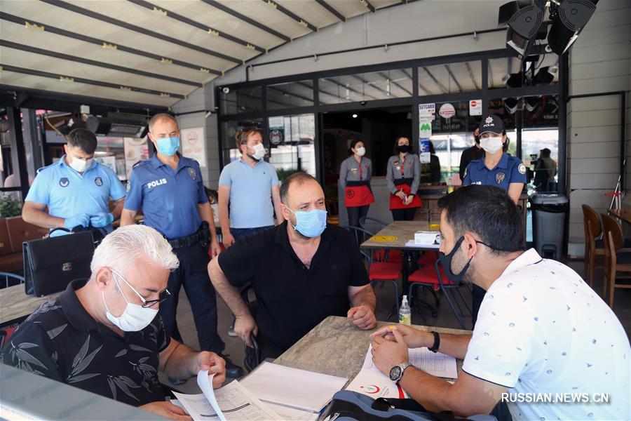 В Турции проинспектировали качество соблюдения противоэпидемических мер в стране
