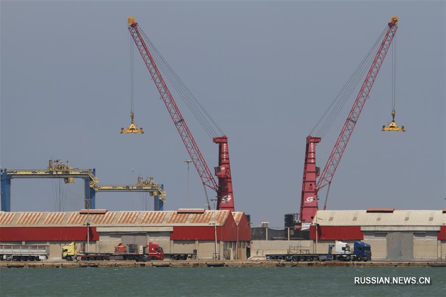 Триполи на севере Ливана временно возьмет на себя часть грузовых перевозок порта Бейрута 