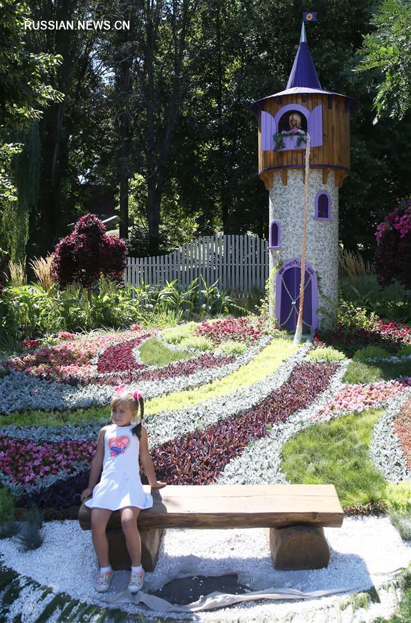 В Киеве открылась выставка цветов "Мульт-ленд"