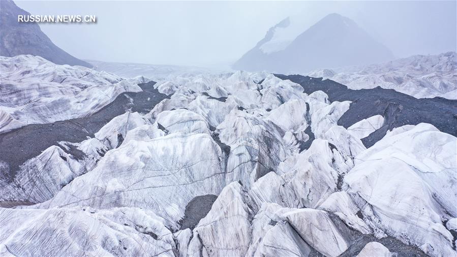 Ледник Ганцзяцюйба у истока Янцзы