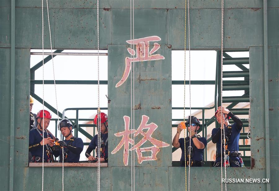 Противопожарные учения в Шанхае 