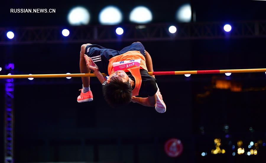 В Пекине состоялось соревнование по прыжкам в высоту среди мужчин в рамках турнира China Athletics Street Tour
