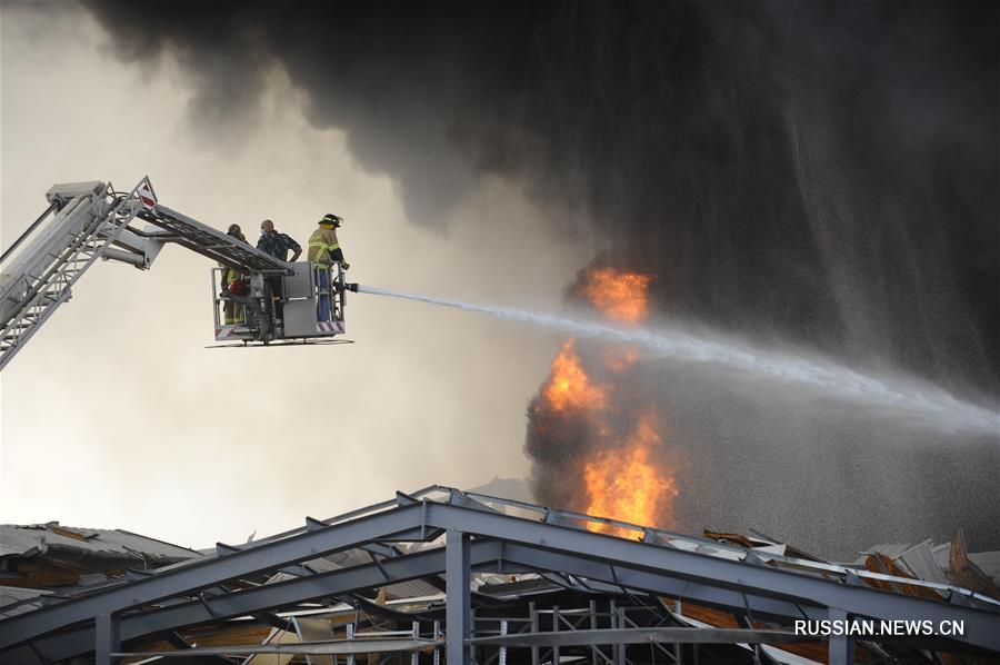 （国际）（10）黎巴嫩贝鲁特港口区仓库发生火灾