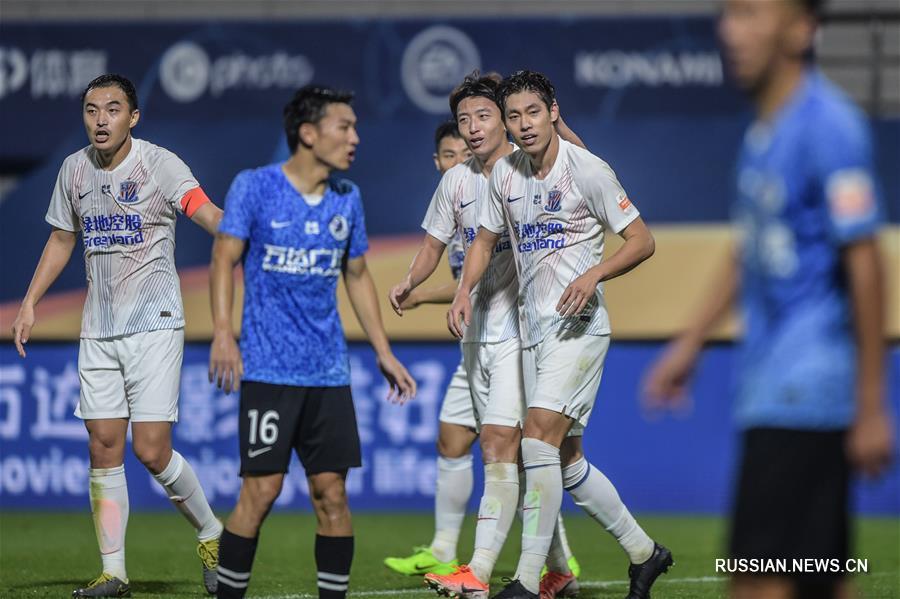 Футбол -- Чемпионат Китая: Далянь Про сыграл вничью с Шанхай Гринлэнд Шеньхуа