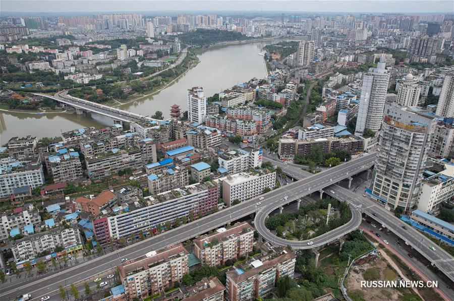 Вид с воздуха на "город сладостей" Нэйцзян