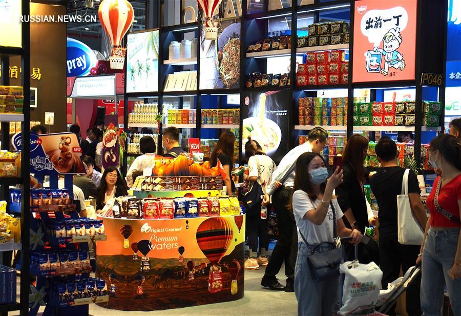 В Шанхае открылась 21-я Китайская международная выставка продуктов питания и напитков
