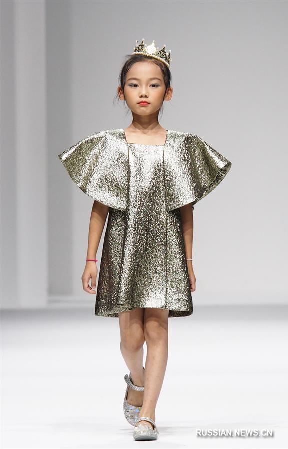 Показ детской одежды на Шанхайской неделе моды весна-лето 2021
