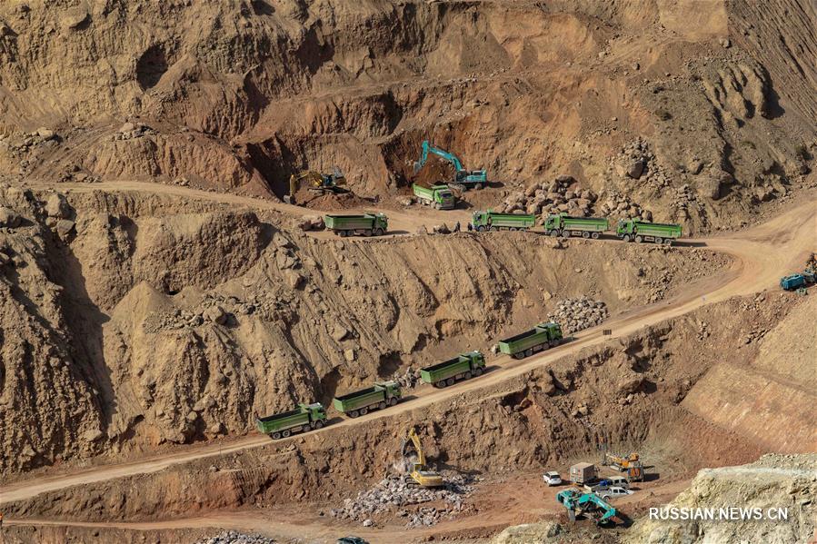 В Синьцзян-Уйгурском АР полным ходом идет строительство гидроузла "Дашися"