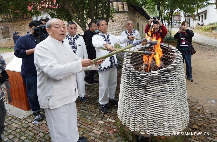 Вновь зажжен огонь в древней цзиндэчжэньской гончарне Хулу 