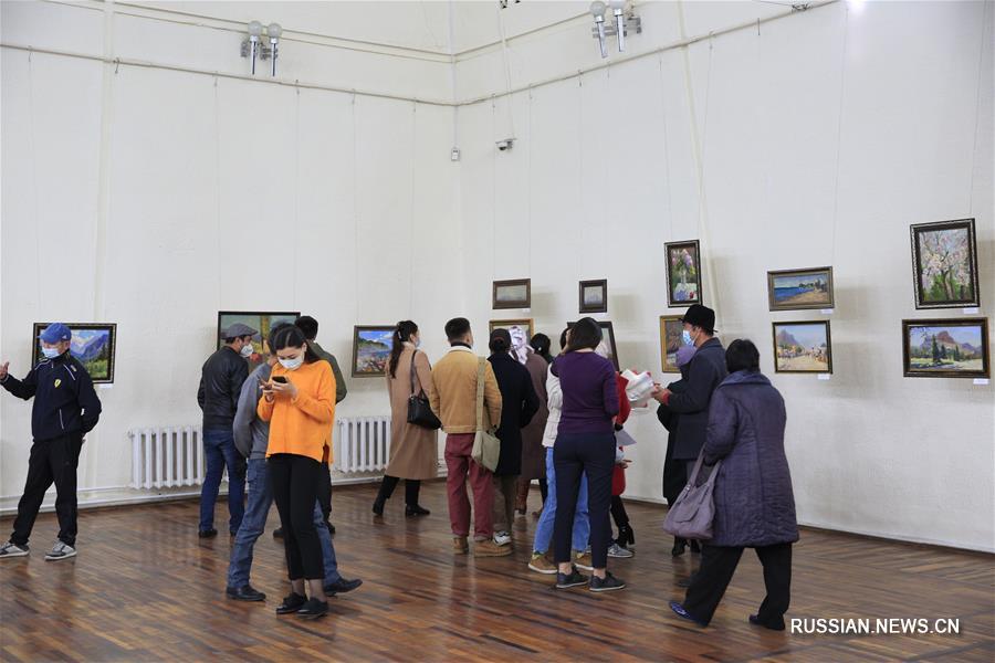 Кыргызский национальный музей изобразительных искусств открыл осенний выставочный сезон 2020 года